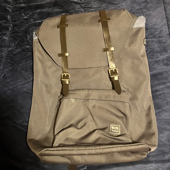 Dasfour backpack - Picture 2 of 5